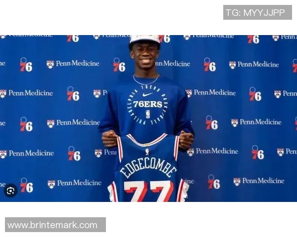 埃奇库姆本赛季关键时刻三分命中数排在联盟第二，仅次于库里